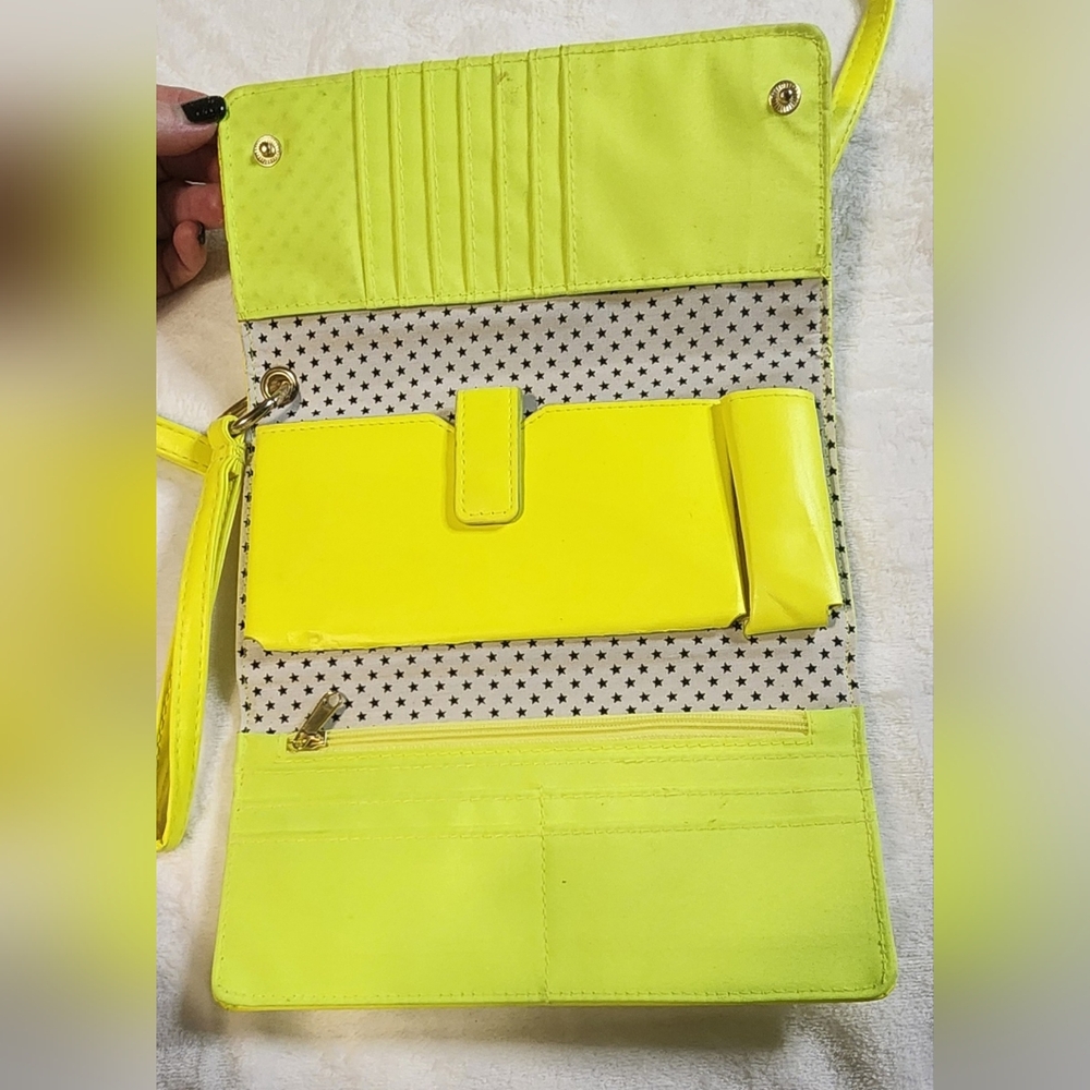 Neon Yellow Quilted Wristlet Clutch, Shoulder And‎ Wrist Straps - Picture 3 of 4